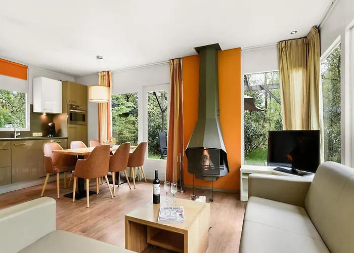 Дом отдыха In With Private Sauna